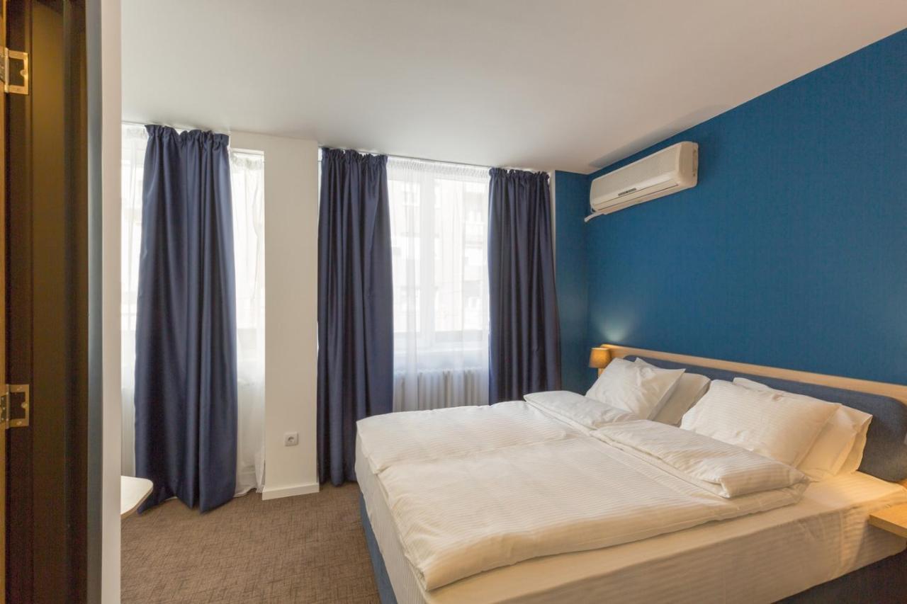 Premium Crown Suites Belgrado Esterno foto